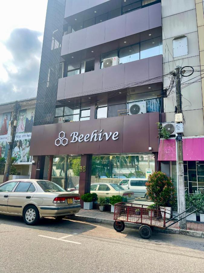 The Beehive Colombo Hotel Exterior photo